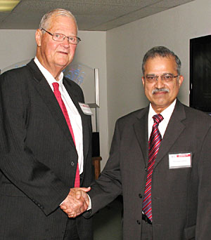 Congressman Ike Skelton with LEDtronics CEO Pervaiz Lodhie